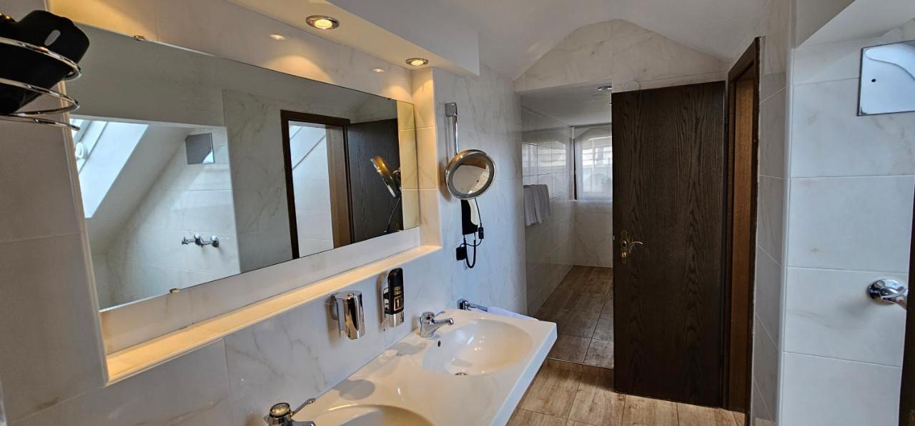 Schwaben Hotel Ebnisee Екстер'єр фото